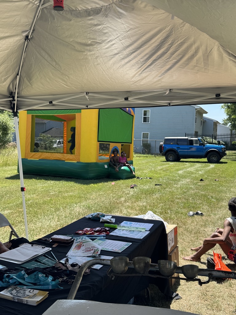 Pop up event at Ridgecrest Apartments to support Flint Community Schools