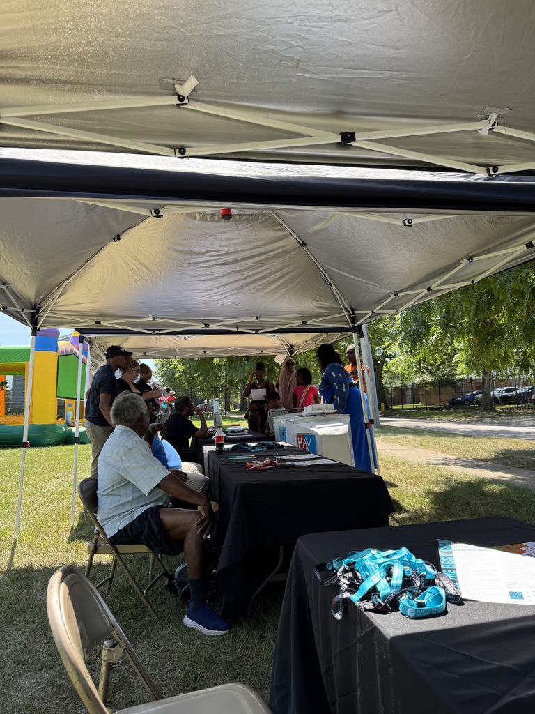 Pop up event at Ridgecrest Apartments to support Flint Community Schools