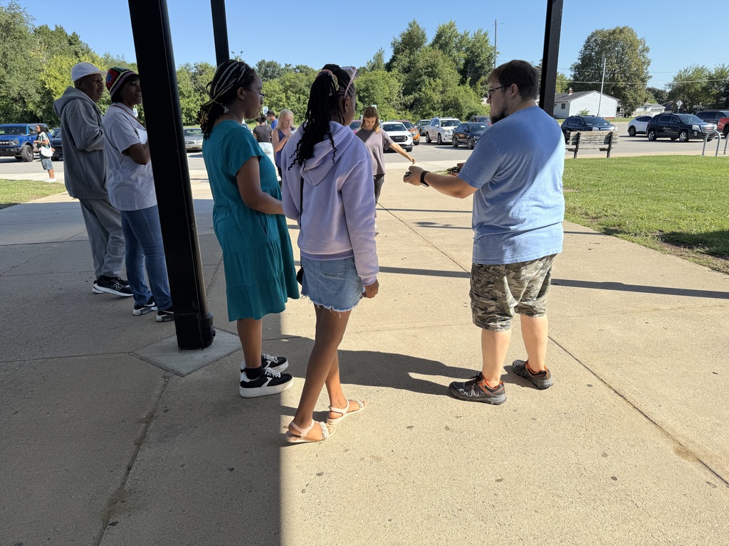 Holmes STEM Middle School Academy had a great start to Orientation today, welcoming our scholars, families, and staff ahead of the new school year!