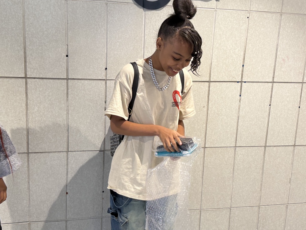 We’re sending a big shout-out to two Holmes STEM Middle School Academy scholars who helped facilitate a special podcast conversation with Superintendent Jones and Principal Moore during last month’s Media Center Grand Opening!