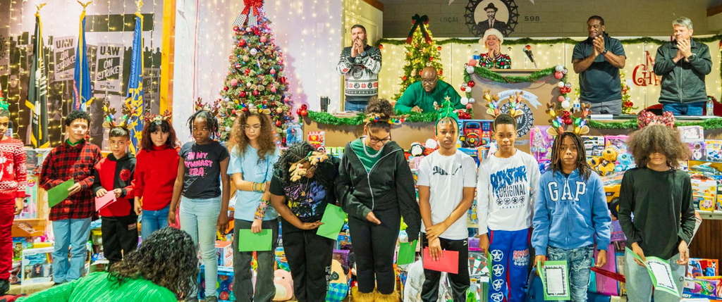 On December 7, 2025, our amazing 5th & 6th graders from Doyle-Ryder Community Education Center performed at the UAW 598 Christmas Program, spreading holiday cheer through beautiful Christmas songs.