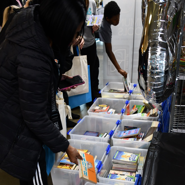 A Taste of Literacy: The Magic of Literacy is underway at the Flint Farmers’ Market until 7:00 PM!