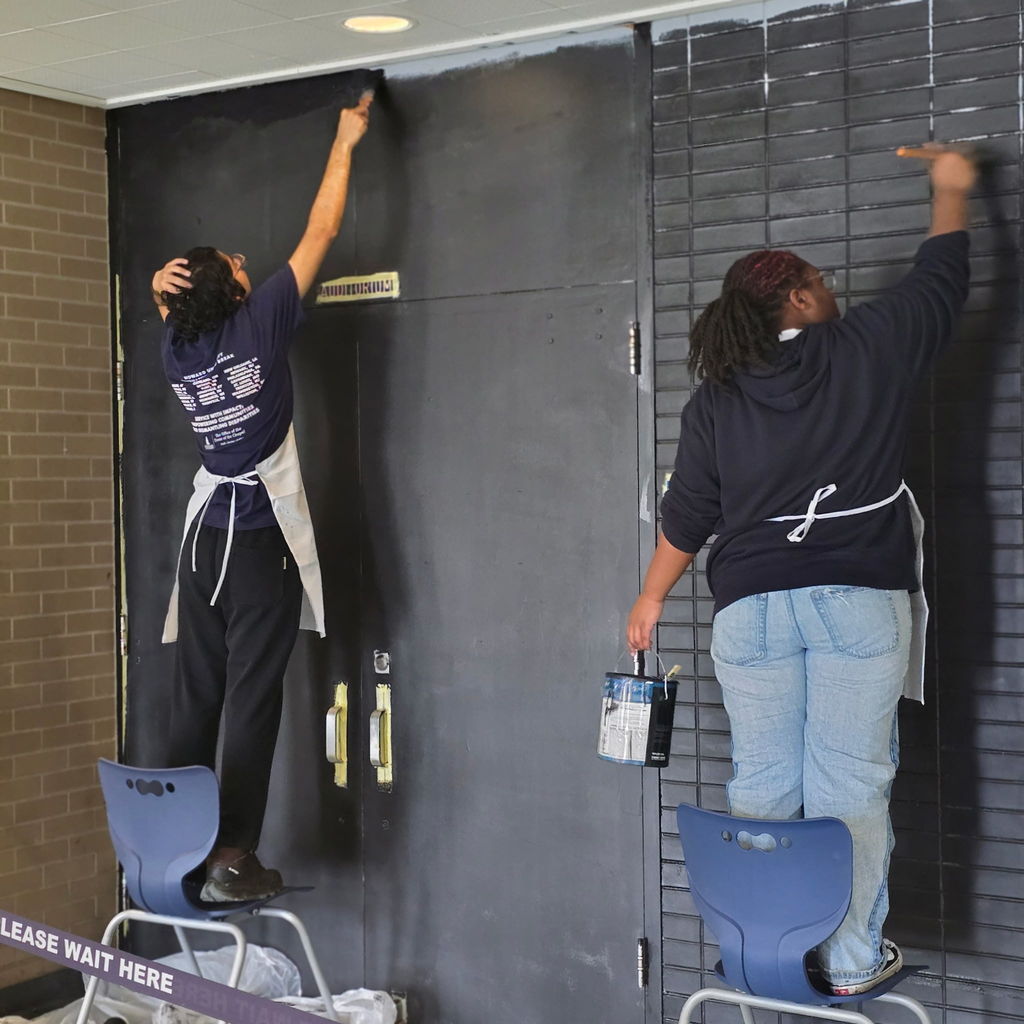 As part of the Alternative Spring Break program, students visited the district to connect with scholars, share information about college and scholarships, and even painted walls for an upcoming mural project. While at Southwestern Classical Academy, they had the opportunity to speak with Superintendent Jones about the district and his dedication to Flint Community Schools.