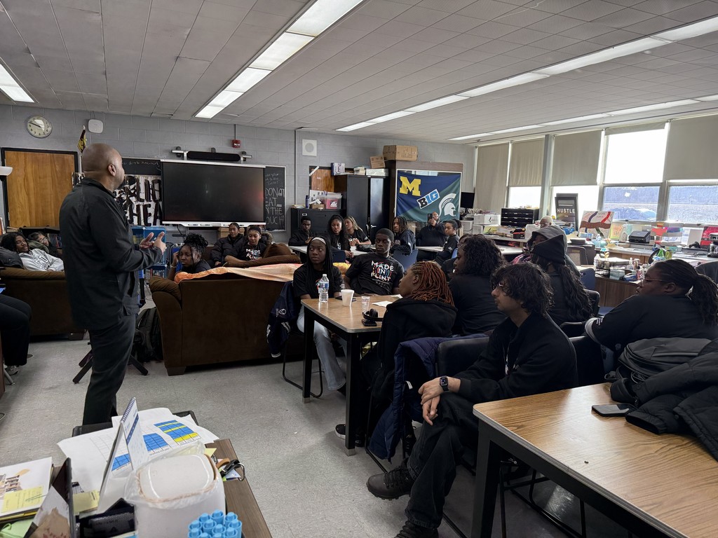 As part of the Alternative Spring Break program, students visited the district to connect with scholars, share information about college and scholarships, and even painted walls for an upcoming mural project. While at Southwestern Classical Academy, they had the opportunity to speak with Superintendent Jones about the district and his dedication to Flint Community Schools.