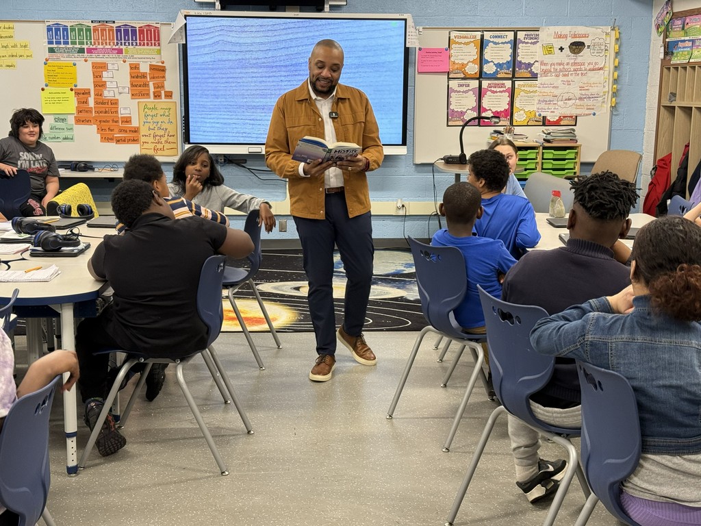 As part of March is Reading Month, Superintendent Jones made a special visit to Mrs. Taby's 3rd grade and Mrs. Harrison's 5th grade classes at Potter Elementary School. He enjoyed reading books, asking questions, and learning more about our amazing scholars.