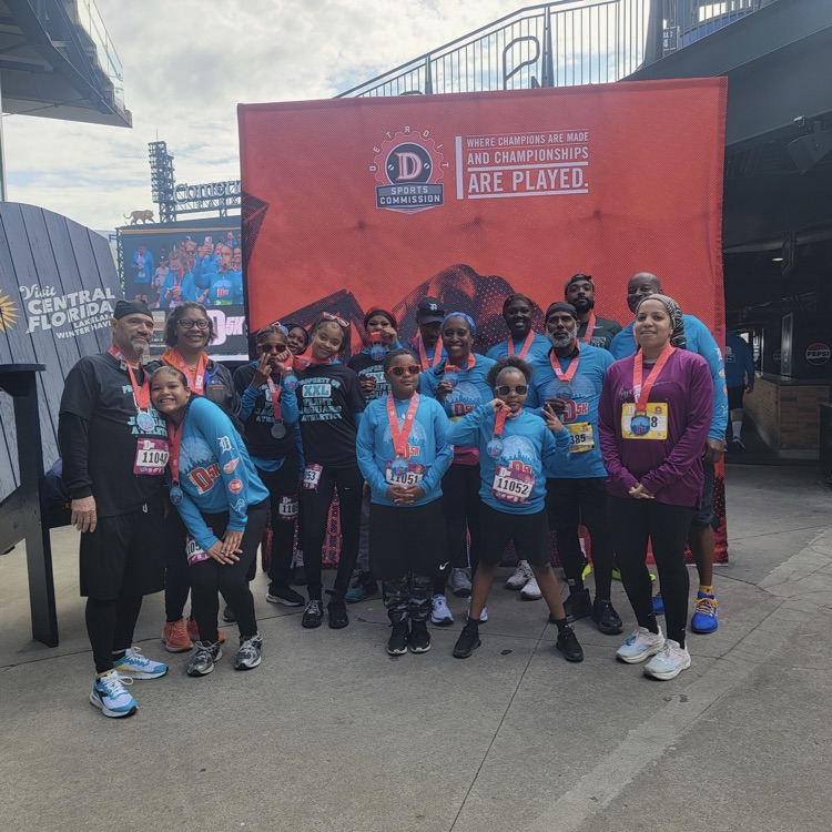  A huge thank you from Coach Mike and the members of the Flint Jags Lady’s Basketball Team to the Flint Sunset Runners for their incredible support during Run The D in Detroit this past weekend!