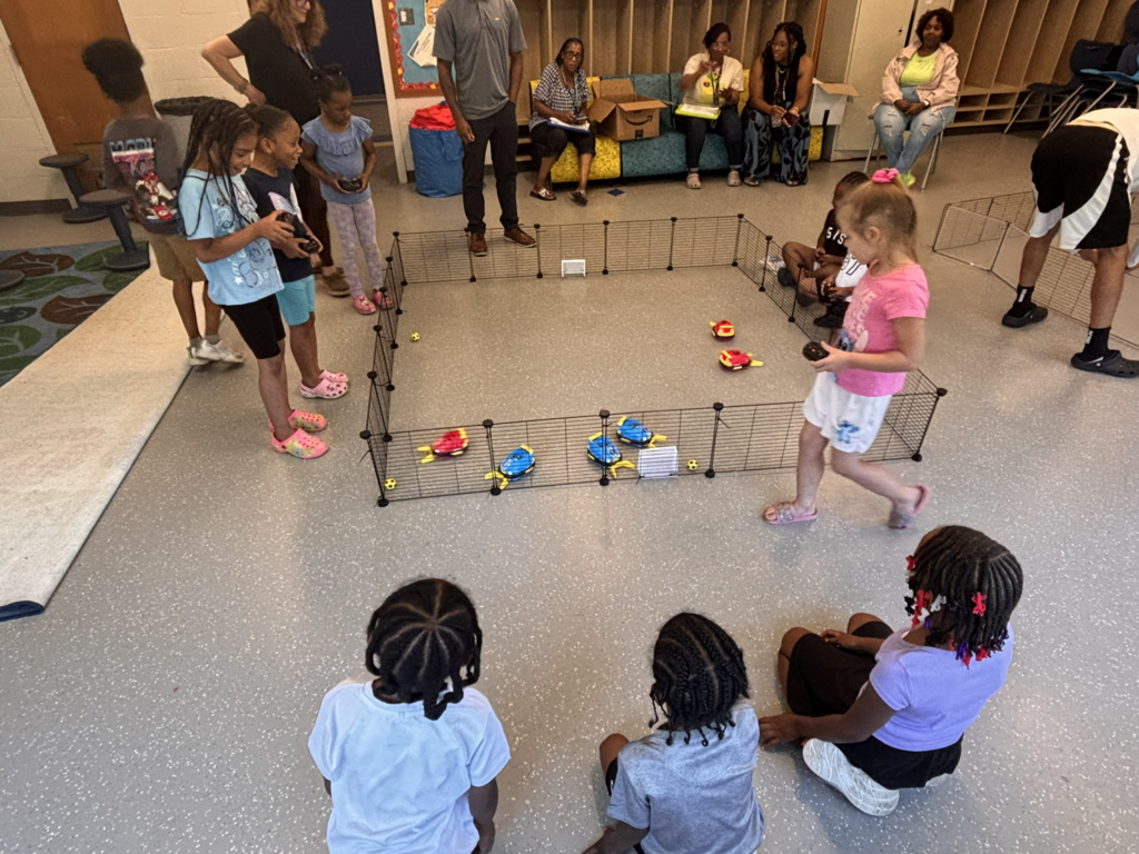 What a summer it’s been at Flint Community Schools! From hands-on STEM projects and creative arts to team building and outdoor adventures, our scholars have been making the absolute most of the Summer Experience. These past few weeks have been packed with discovery, growth, and tons of smiles. We are so proud of the hard work, curiosity, and energy our students bring every single day.