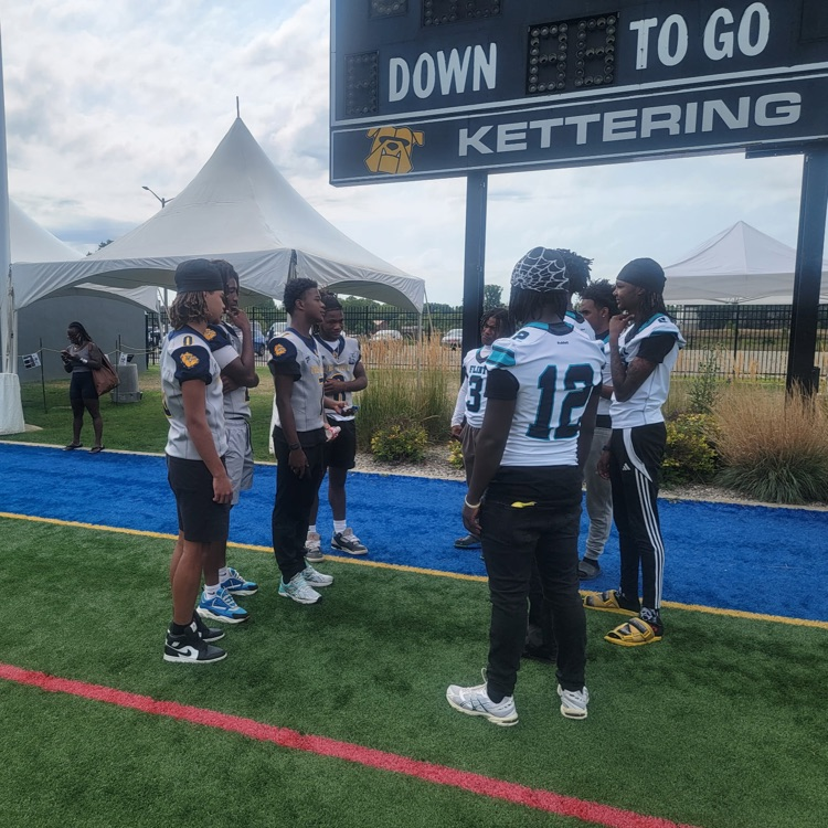 Flint Jaguars Football Team proudly represented Flint Community Schools today at the Vehicle City Gridiron Classic Media Day!