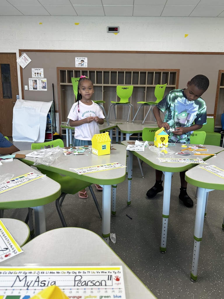 As Flint Community Schools Summer Experience comes to an end today, we're already looking ahead to an exciting new school year!  Thank you to our scholars, families, teachers, staff, and community partners for making this summer filled with learning, growth, and unforgettable memories. We are so proud of everything our scholars accomplished!
