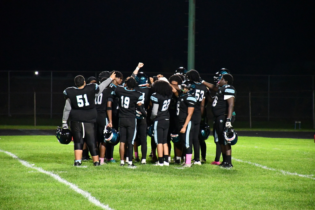 Friday night was a memorable Homecoming for our Flint Jaguars! While the scoreboard didn’t fall in our favor, our Jags took the field and played hard, showing determination, heart and pride throughout the game.  At halftime, we celebrated our 2026 Homecoming King and Queen being announced! 