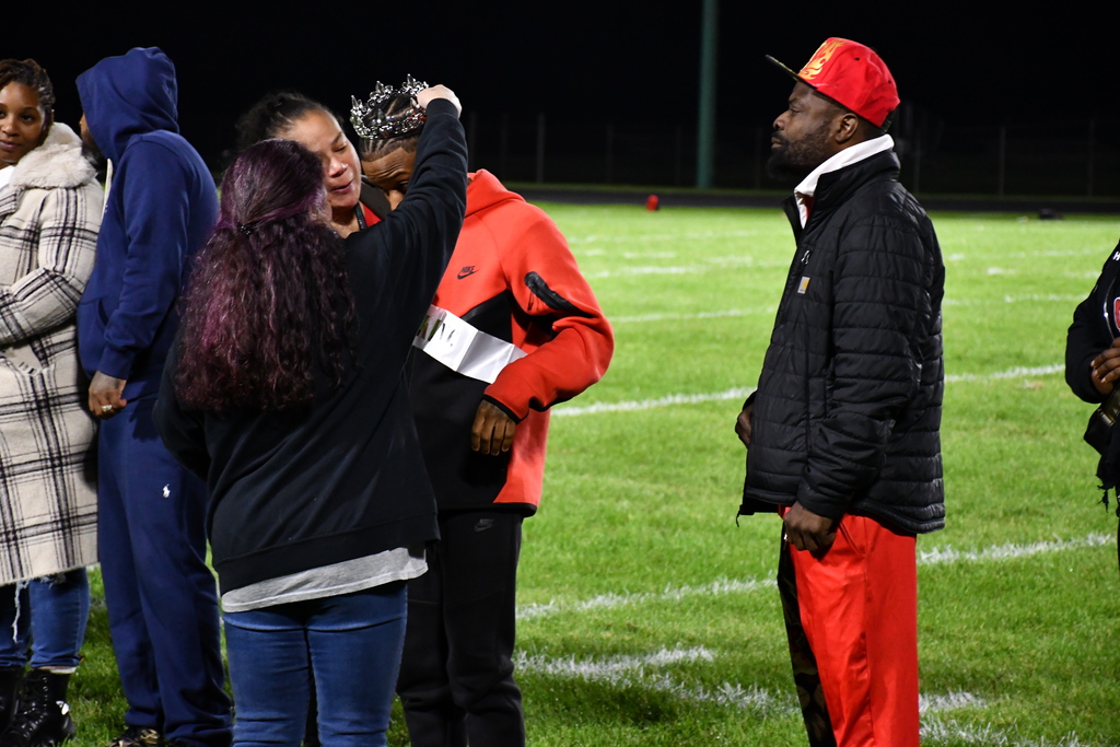 Friday night was a memorable Homecoming for our Flint Jaguars! While the scoreboard didn’t fall in our favor, our Jags took the field and played hard, showing determination, heart and pride throughout the game.  At halftime, we celebrated our 2026 Homecoming King and Queen being announced! 
