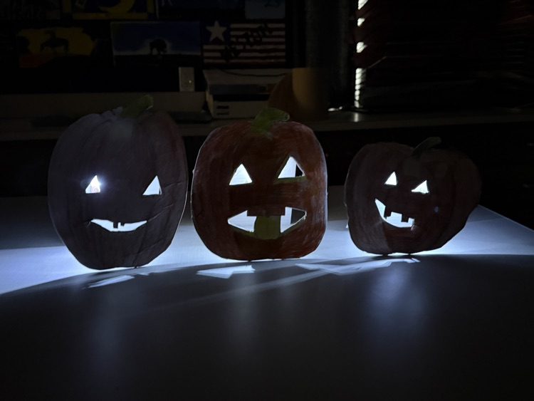 Color Pencil Jack o’Lanterns with basic circuitry