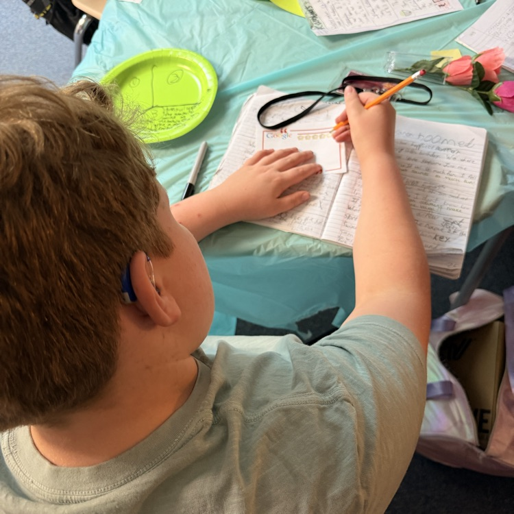 student rating stars and writing a Google review 
