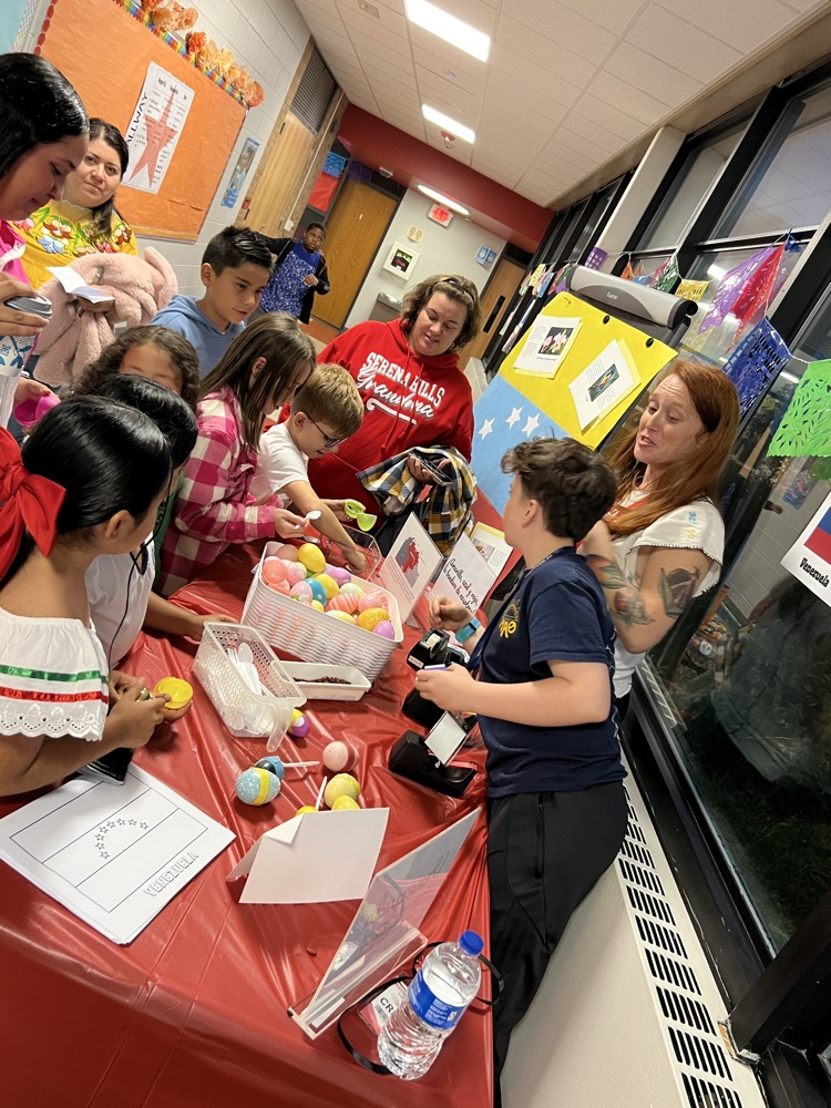 students at heritage night