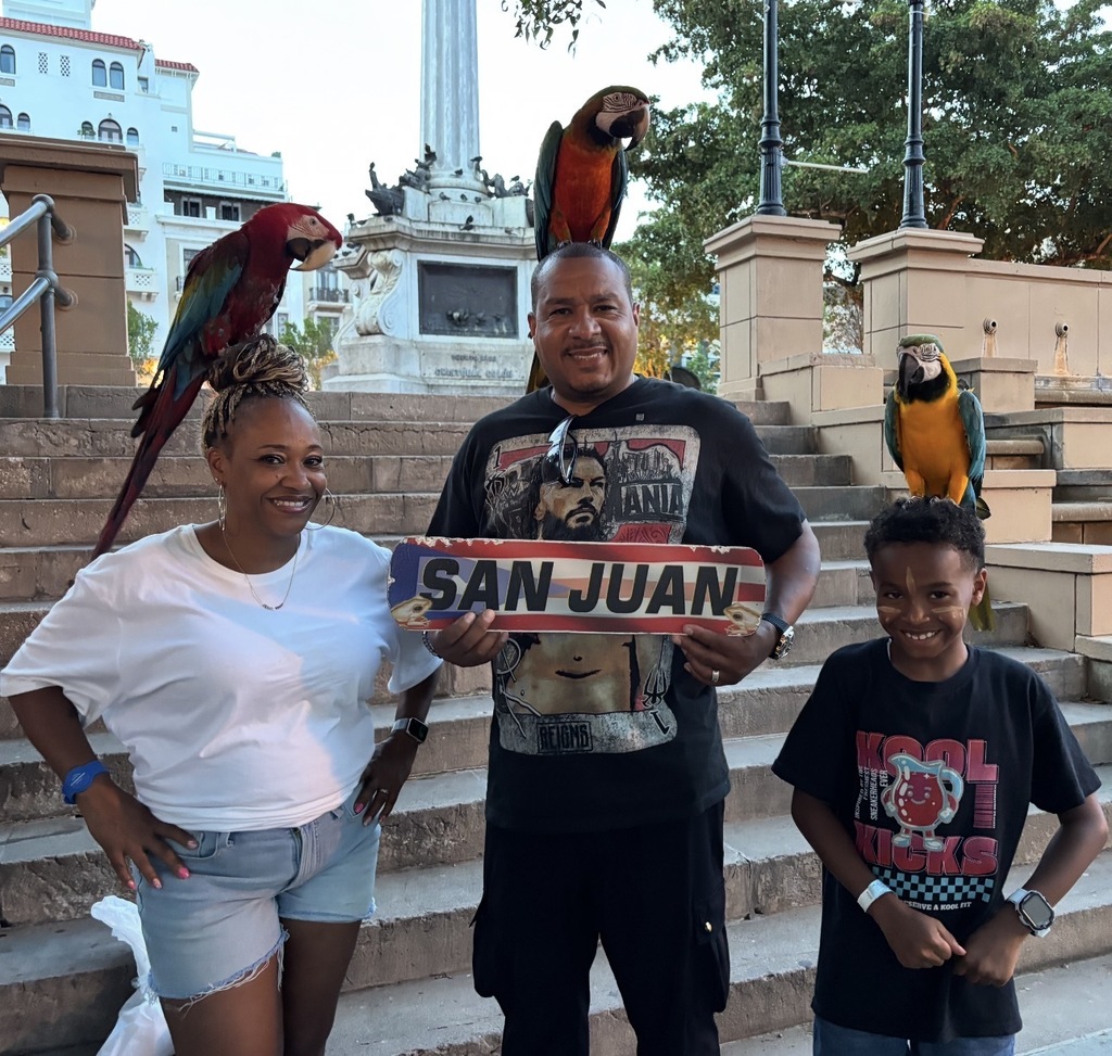 family each with a bird on their head