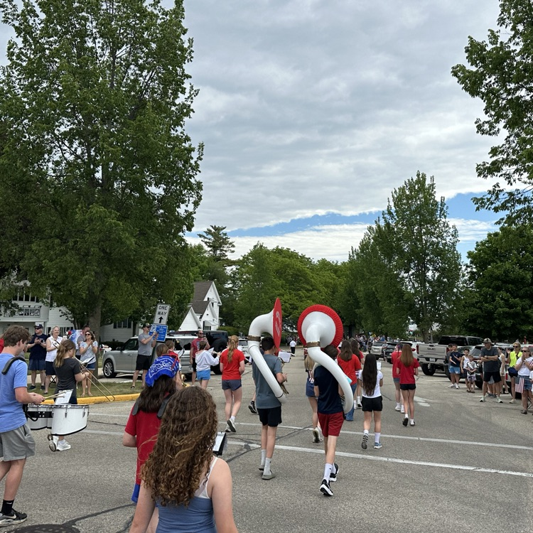 parade 2