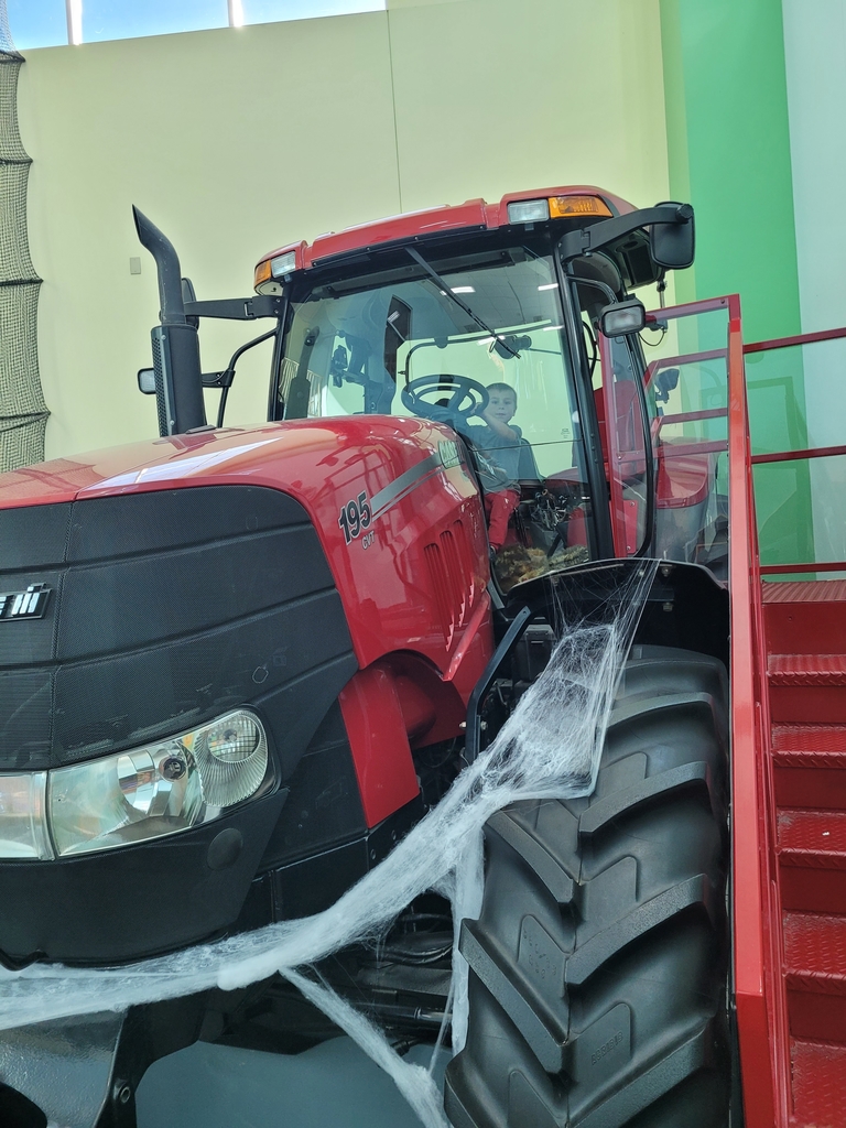 tractor