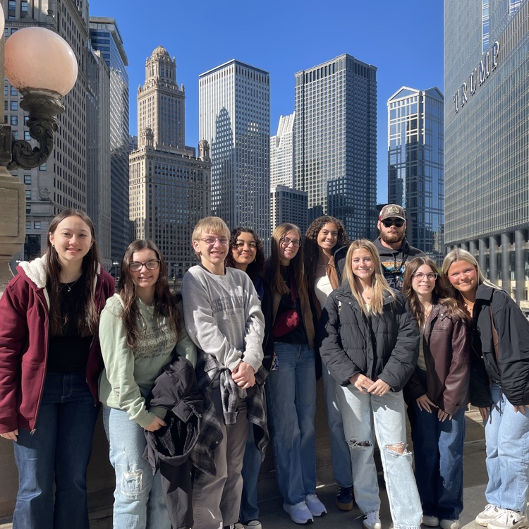 Seniors getting ready for the Architectural Tour