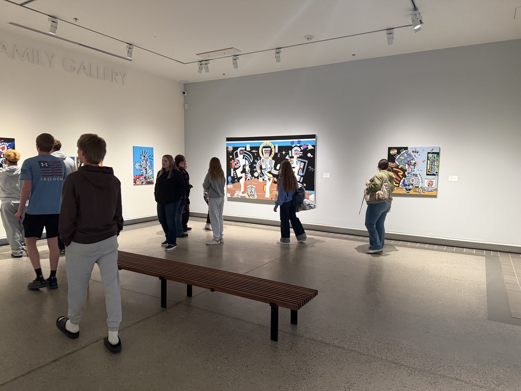 Viewing art 