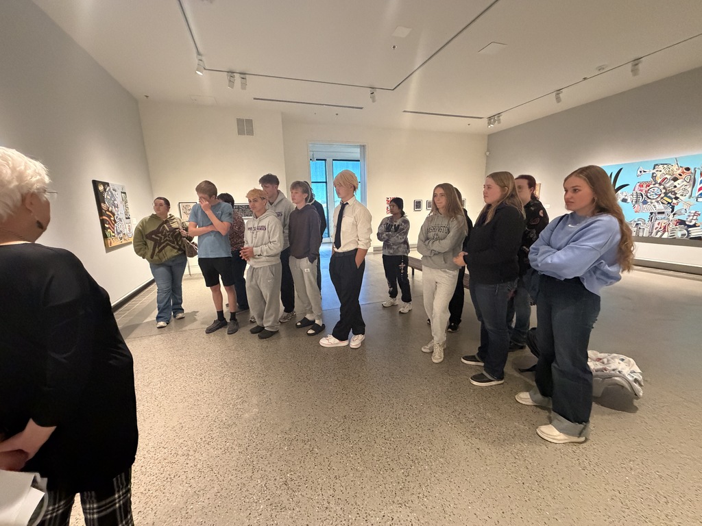 Looking at art