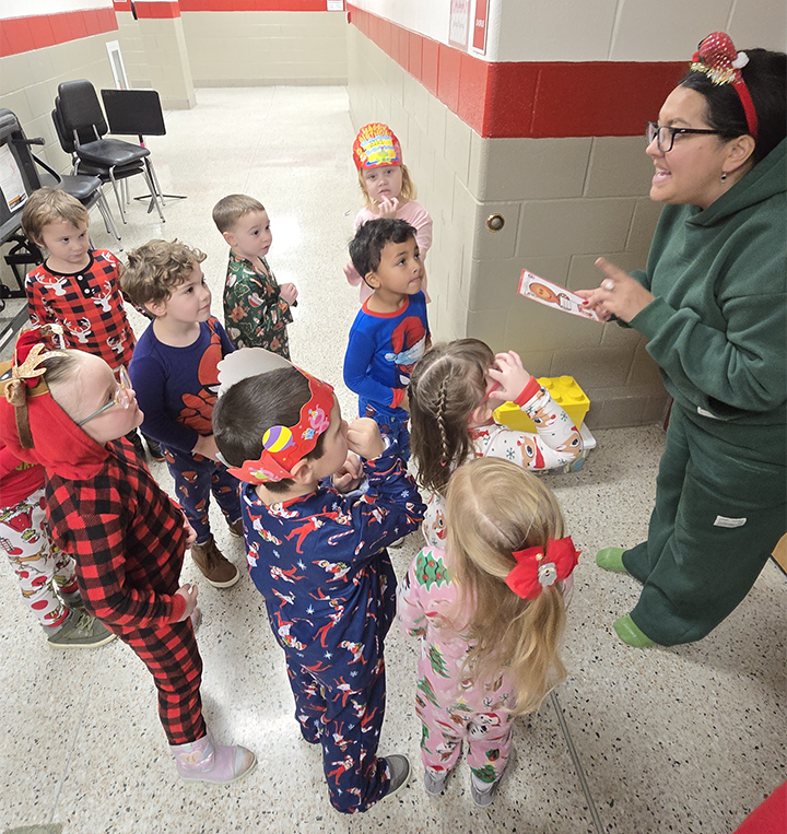 pre-k gingerbread hunt