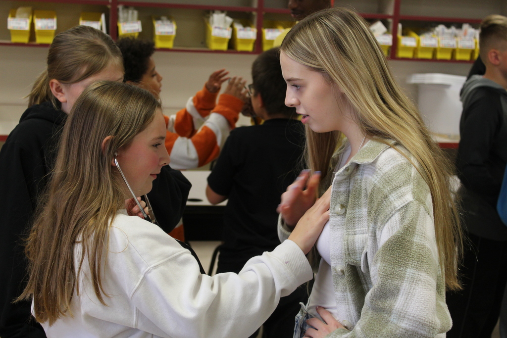 students using stethoscope