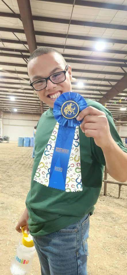 shawn with his ribbon