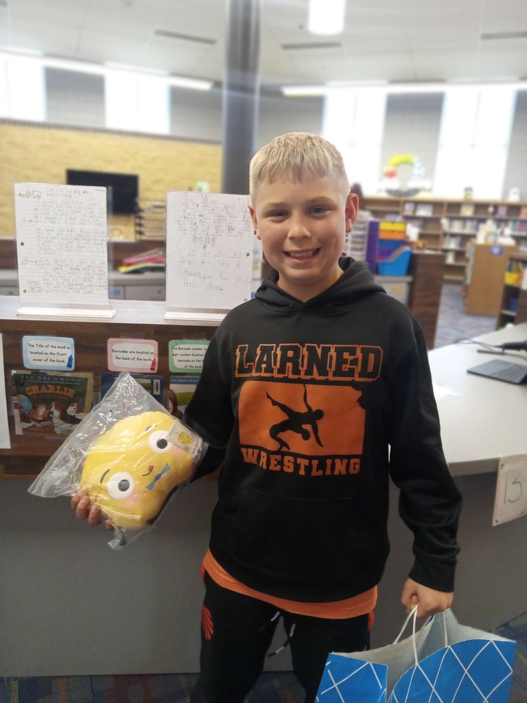 LES Library writing contest