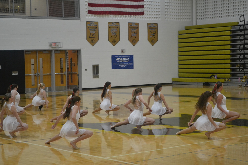 Golden Girls performing
