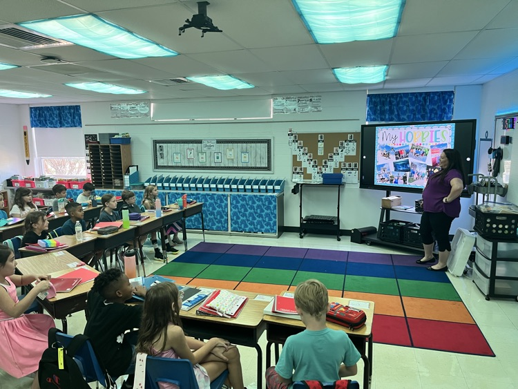 Mrs Roberts students having a class meeting