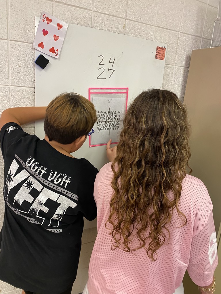 Math + teamwork = Success!! ✨ Mrs. Hitt's 6th graders are kicking off the year with some group problem-solving magic! 🧮 #ItsAGreatDayToBeAMustang