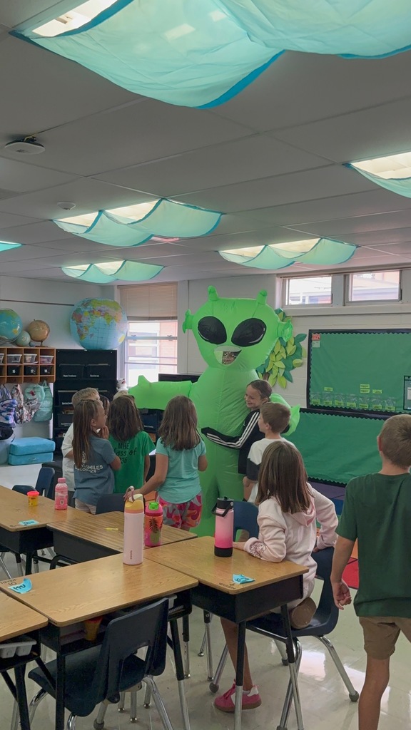 Mrs. Radosevich's class dancing with the MHE alien
