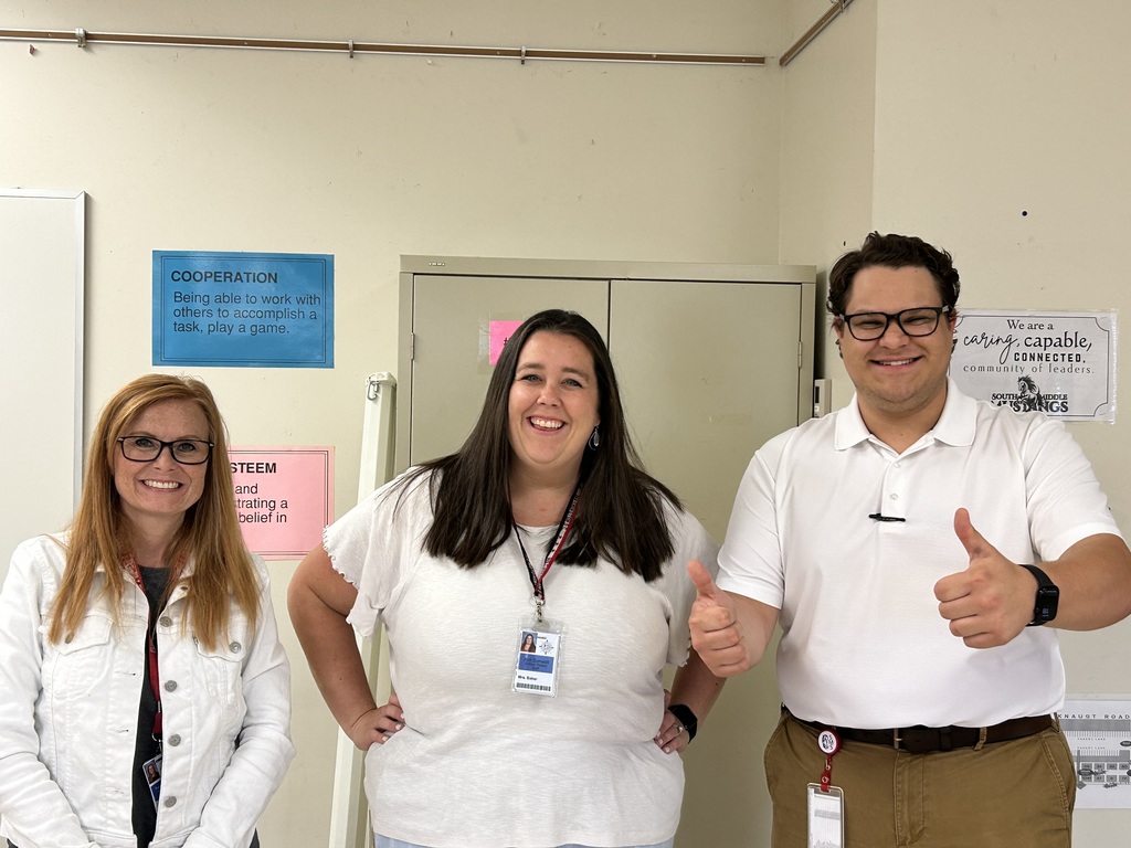 Who cares what the fashion police say—SMS staff just turned the halls into a blinding runway 🤍 White after Labor Day? We call it "leader in chic."🤍