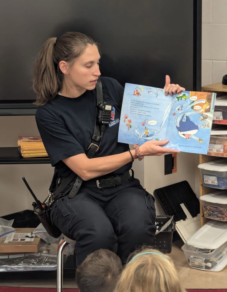 St Peters Paramedics reading at Mid Rivers Literacy Night