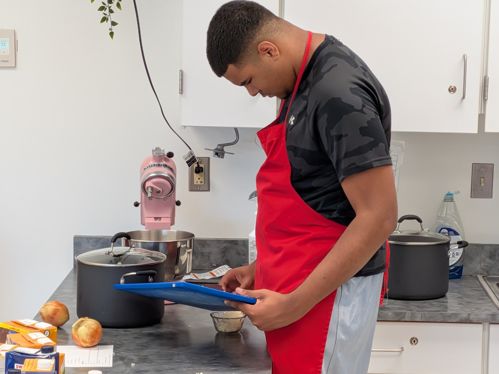 During 4th hour today, Ms. Trost’s Enterprise class was busy preparing food for this week’s luncheon. Throughout the semester, students, paraeducators and staff plan and prepare meals. The class serves as a valuable tool for students to learn life skills through food preparation.