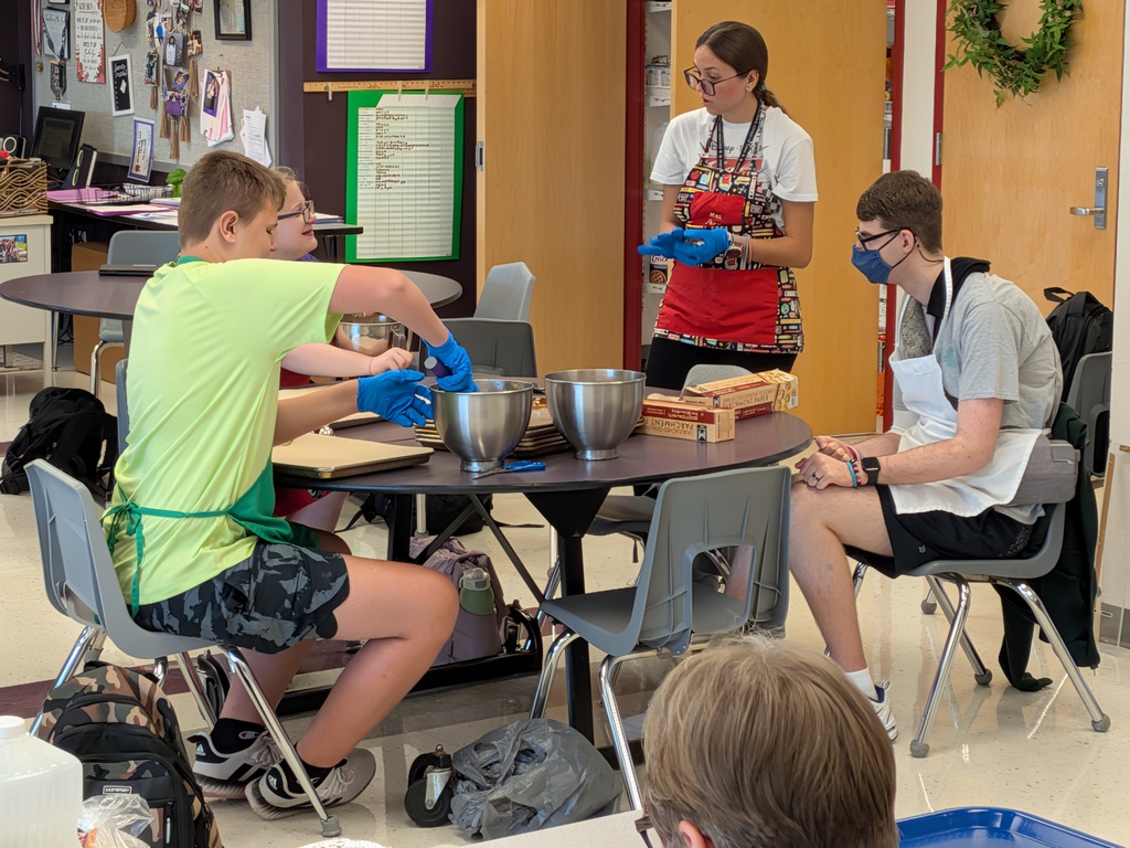 During 4th hour today, Ms. Trost’s Enterprise class was busy preparing food for this week’s luncheon. Throughout the semester, students, paraeducators and staff plan and prepare meals. The class serves as a valuable tool for students to learn life skills through food preparation.