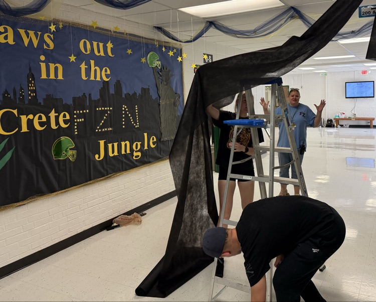 juniors decorating
