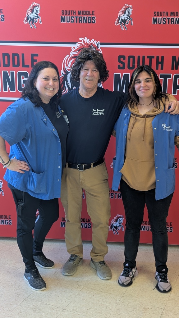 Twinning is winning! Spirit Week: Twin Day was a huge success! Lots of seeing double!