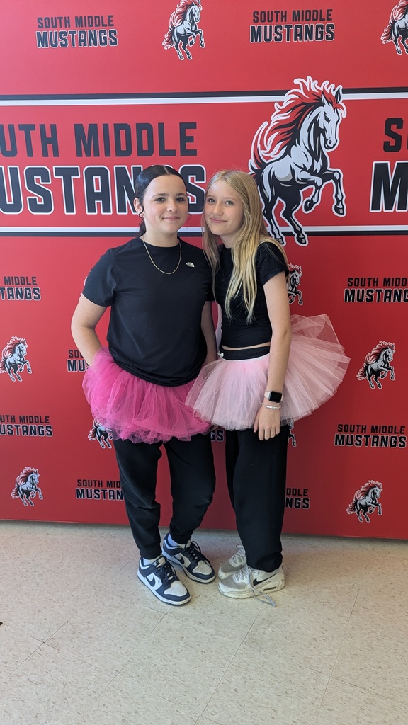 Twinning is winning! Spirit Week: Twin Day was a huge success! Lots of seeing double!