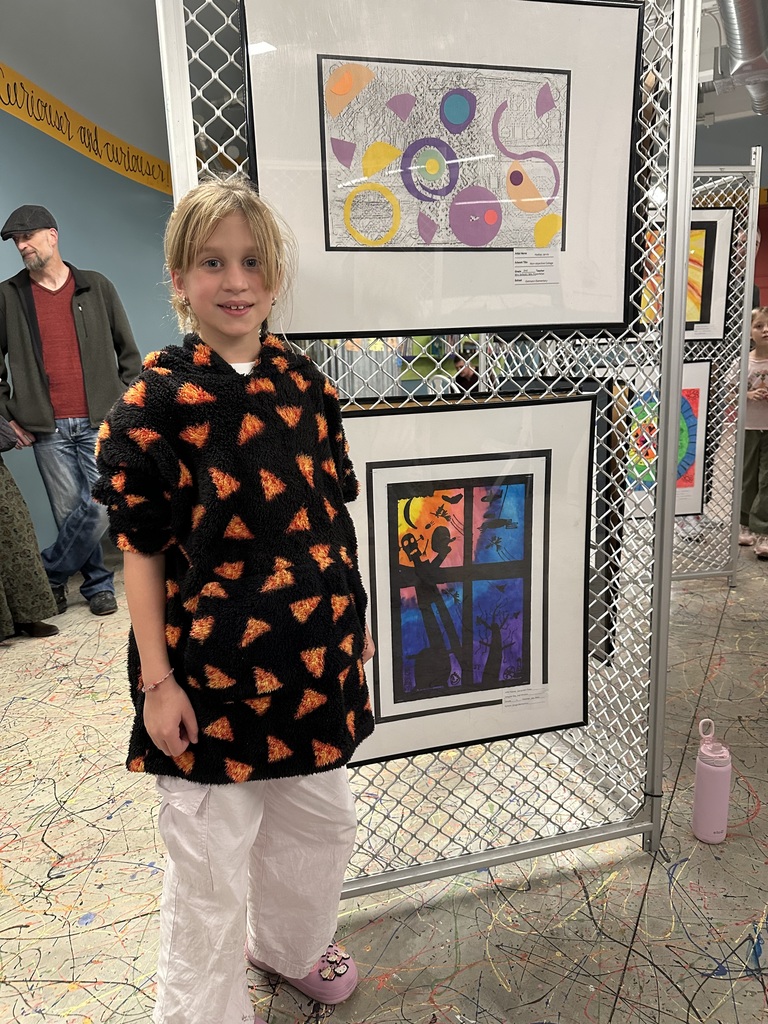 Emge artist Foundry art show