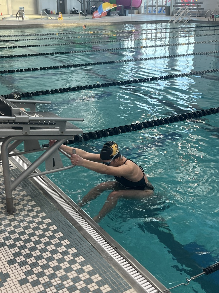Blake Belt backstroke start