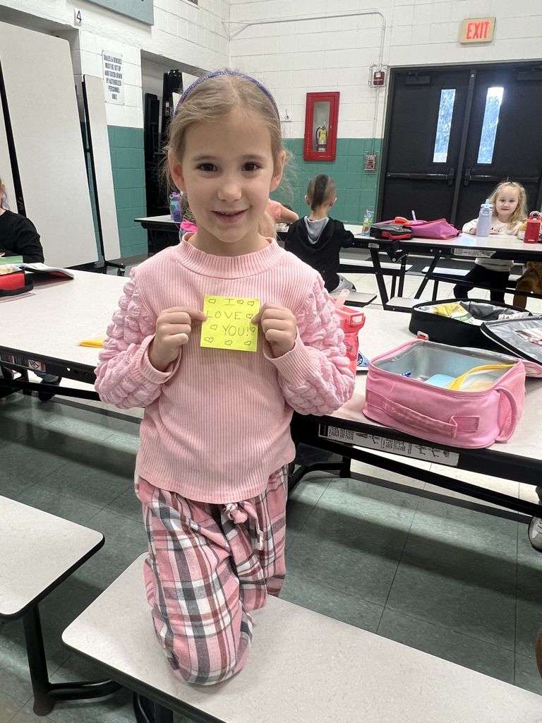Eliza with a lovely note from her parent at lunch