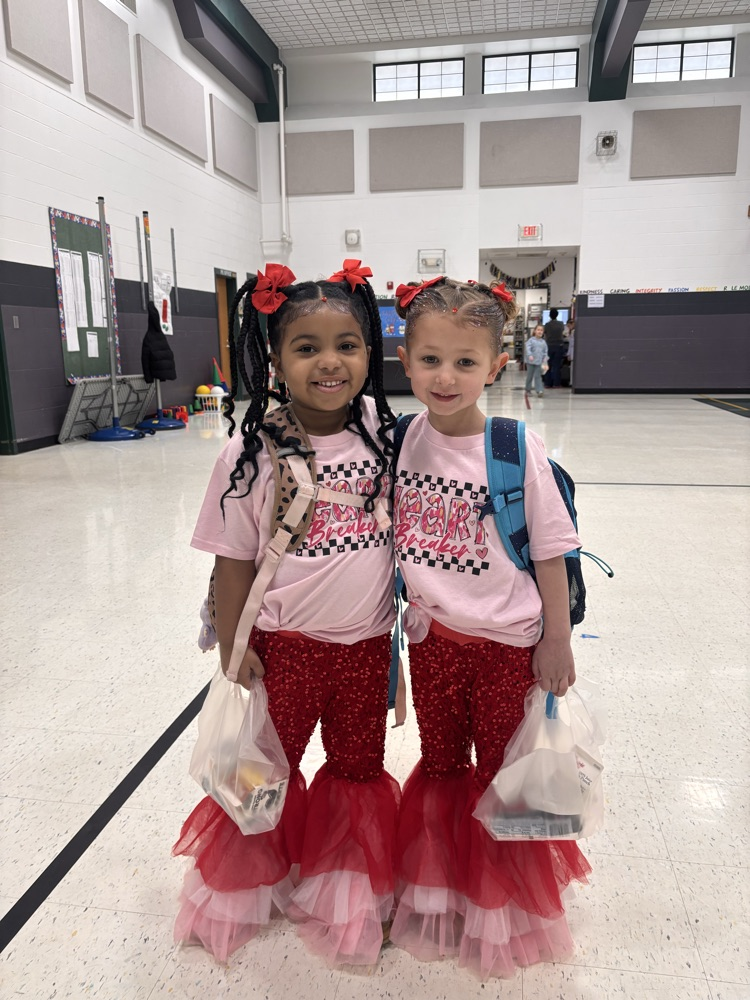 two kindergarten besties