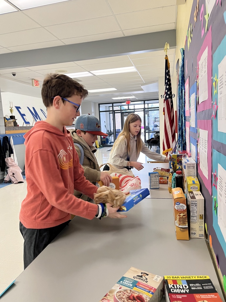 Feed the Fort food collection