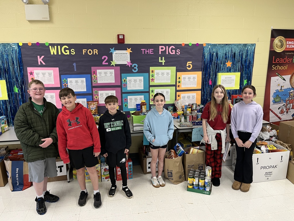 Feed the Fort food collection and Jr Lighthouse team members