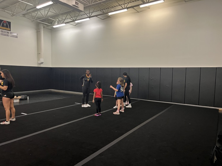 STUNT cheerleaders waiting to instruct their group