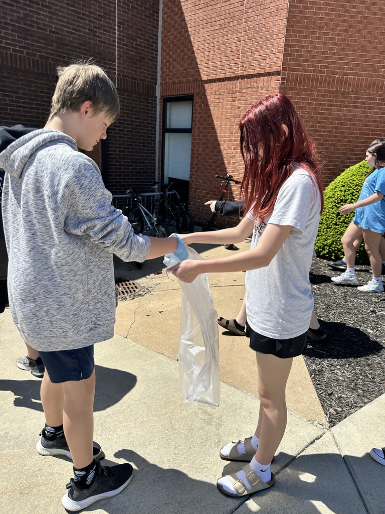 Our classes rolled up their sleeves and gave our school grounds some extra love for Earth Day! From picking up litter to making our campus shine, these students proved that taking care of the planet starts right at home.