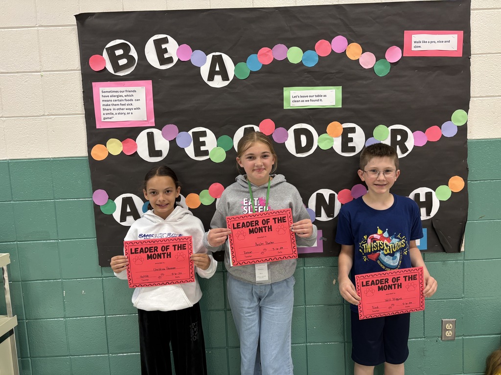 5th Grade students with their Leader of the Month Awards