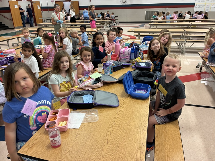kindergarten Lunch
