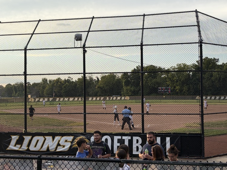 JV softball pitching to Or hard Farm